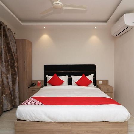 Bānkura Oyo 70574 Chowdhury Lodge מראה חיצוני תמונה